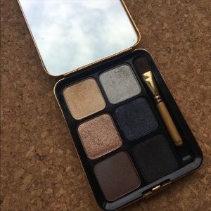 ❌MAC Royal Assets Eyeshadow Palette rare